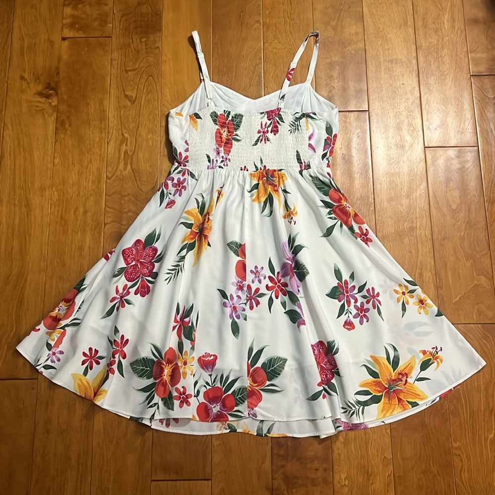 Old Navy Off White Floral Mini Sundress Size M Cottage-core Fairy Boho Country - Picture 11 of 15